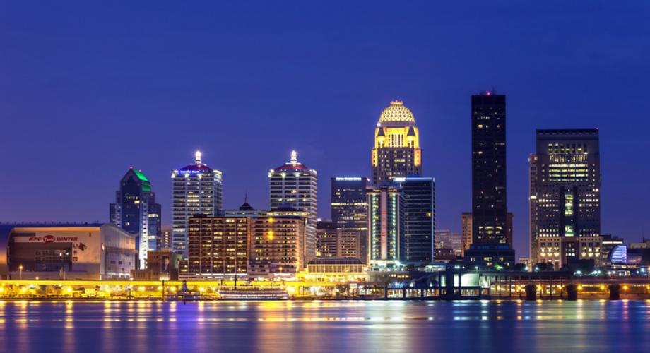 Photo of Louisville, KY at night.