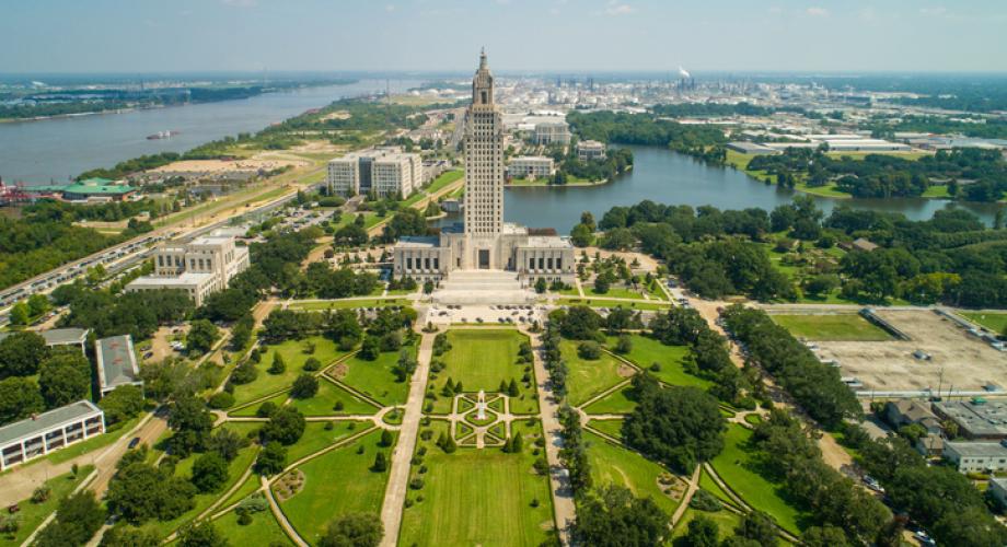 Photo of the Louisiana State Capitol. 