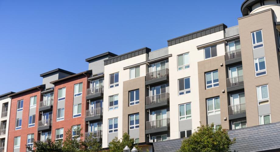 Photo of the exterior of an apartment community.
