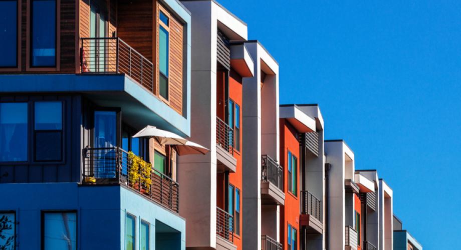 Photo of an apartment community (exterior).