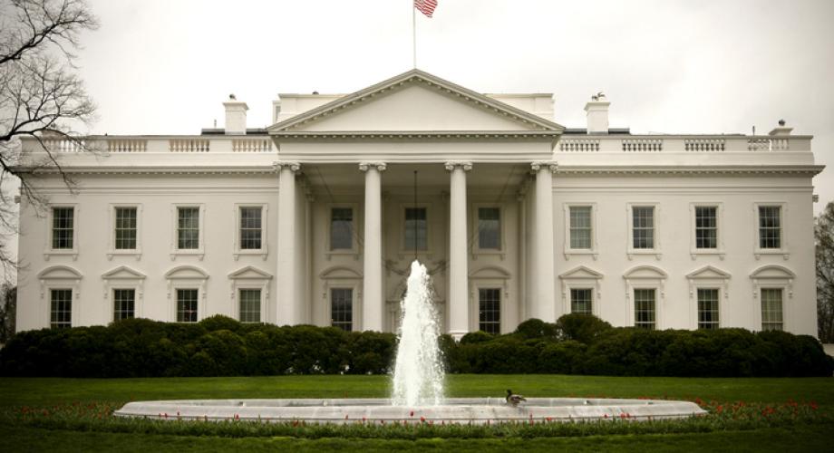 Photo of the White House.