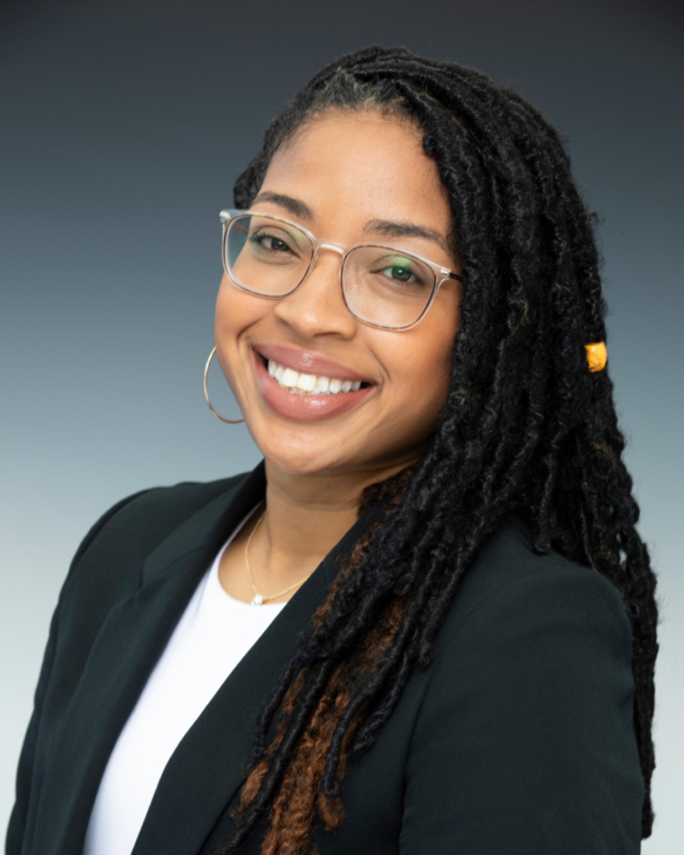 ishea shepherd headshot