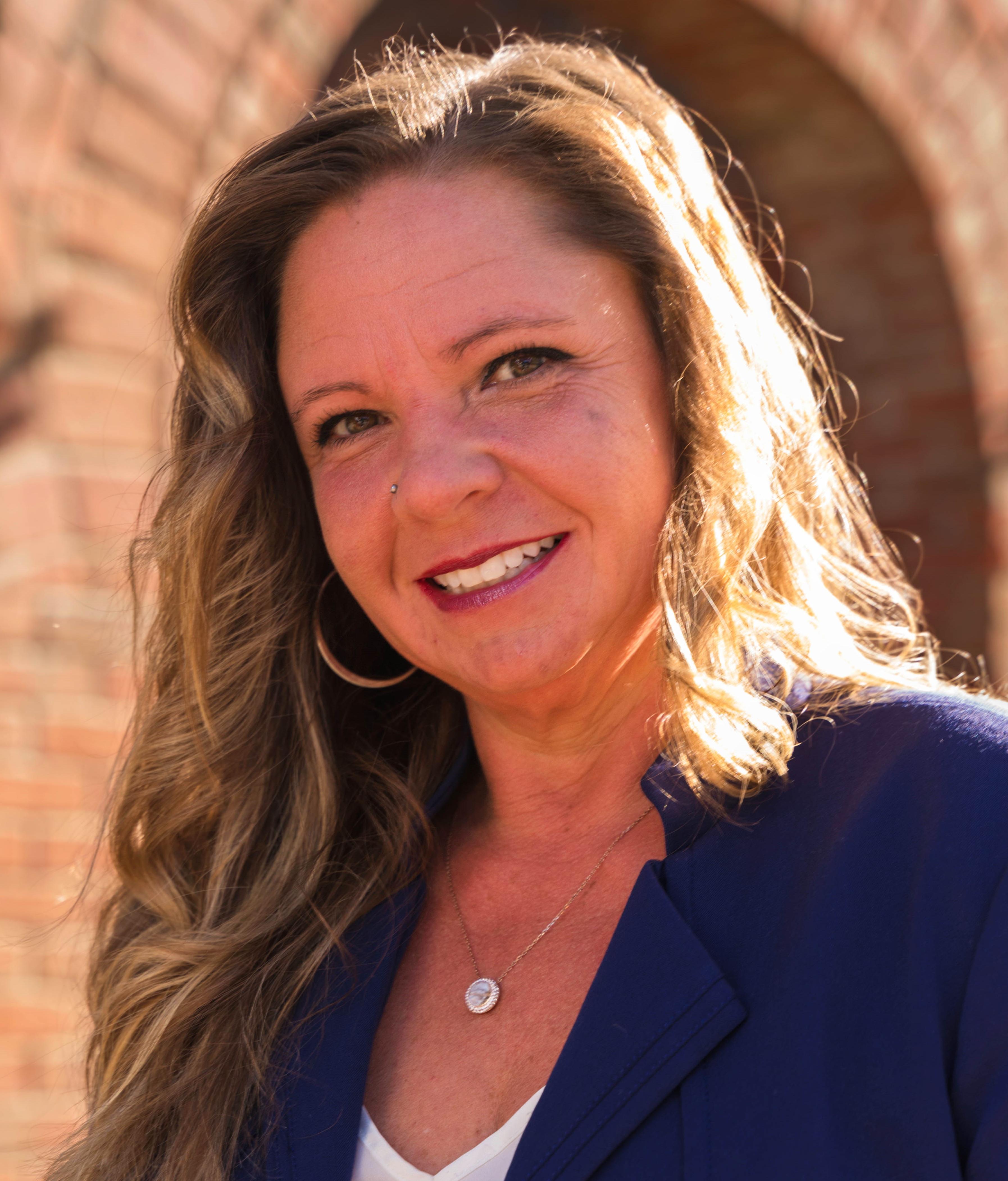 jen cox headshot