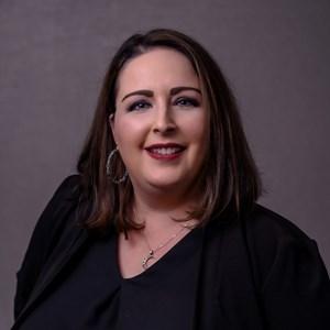 sarah fluke headshot
