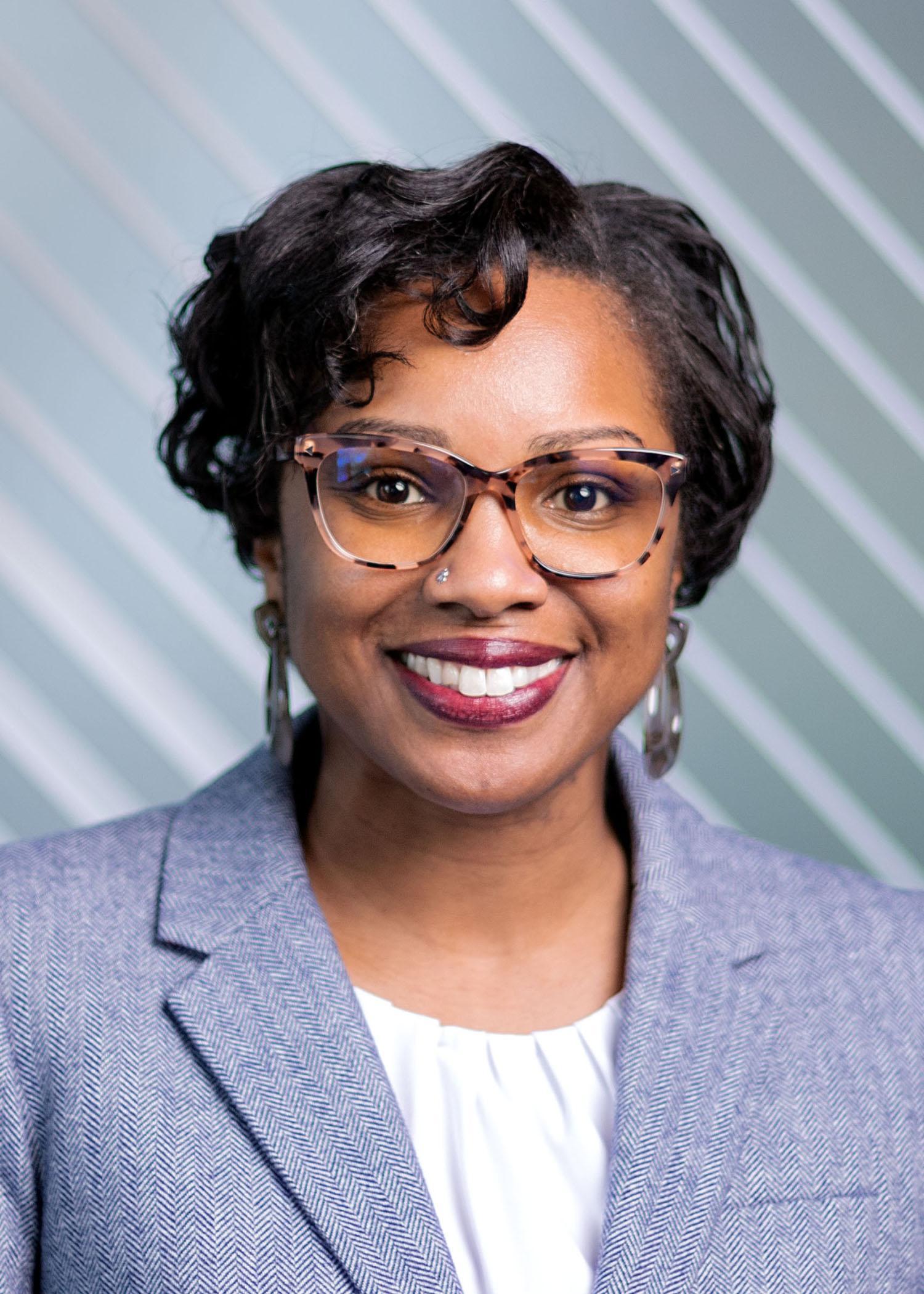 ayiesha beverly headshot