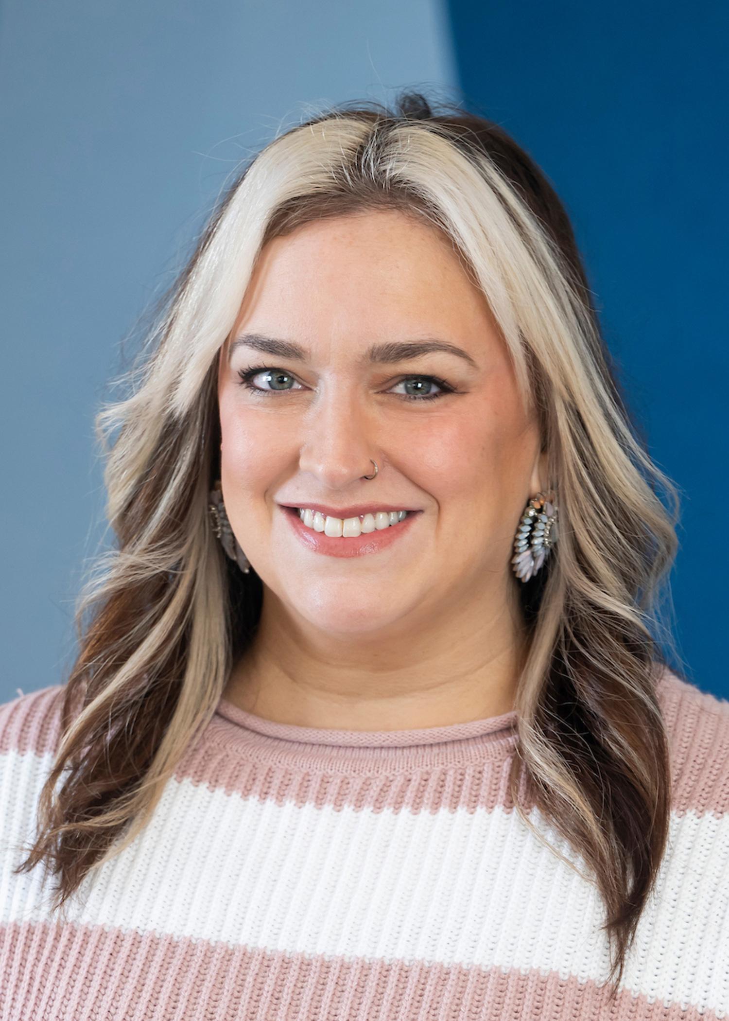 hannah lloyd headshot