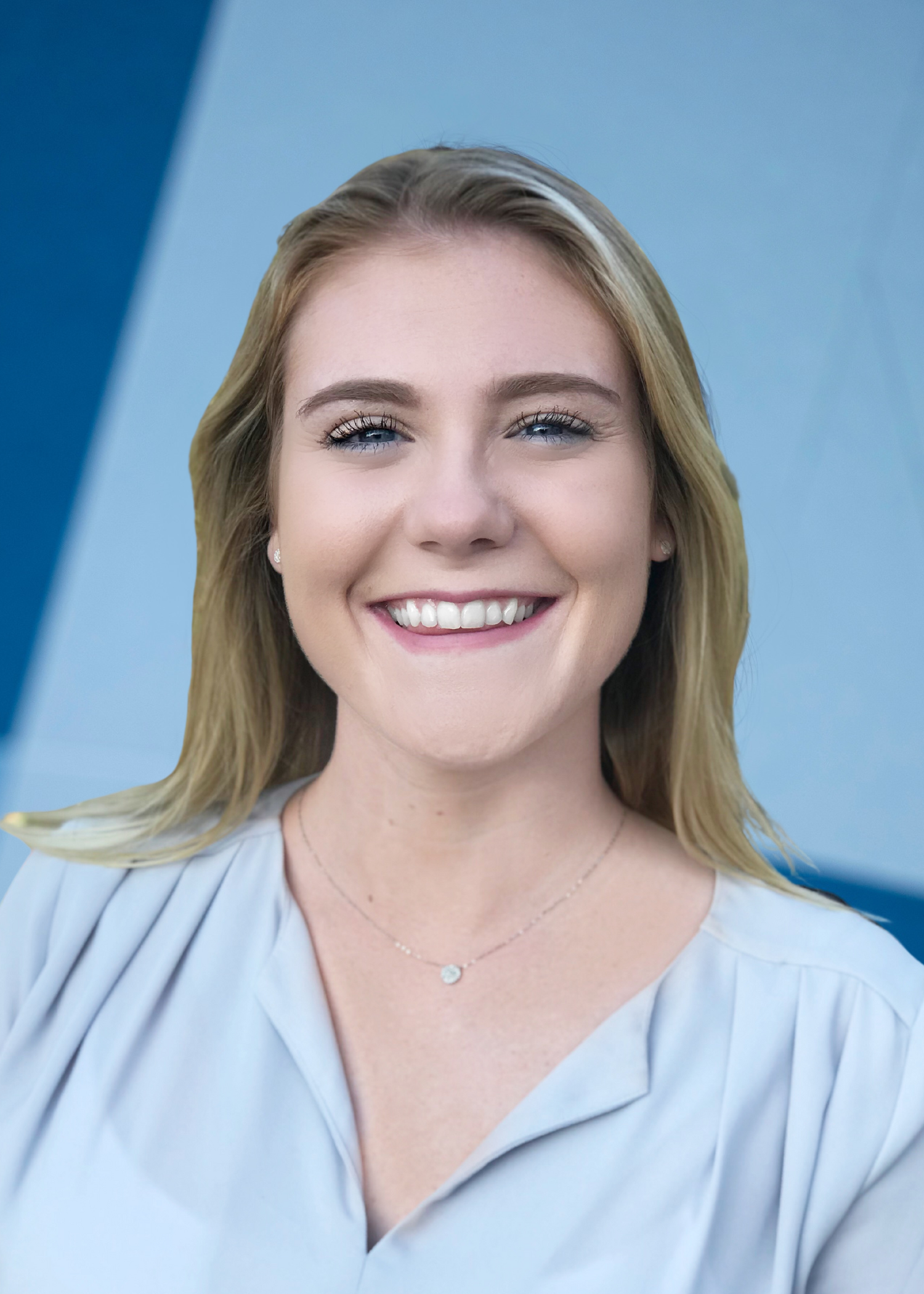 lizzie smith headshot