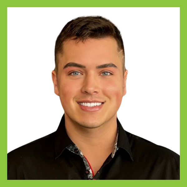travis traynor headshot