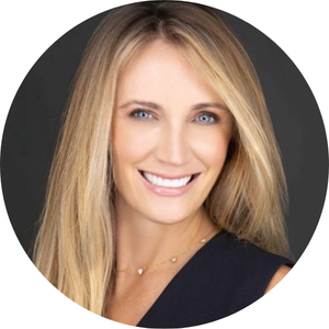 Jeanette Cox headshot