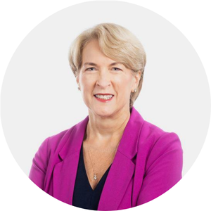 ​​​​​​​Cindy Clare headshot