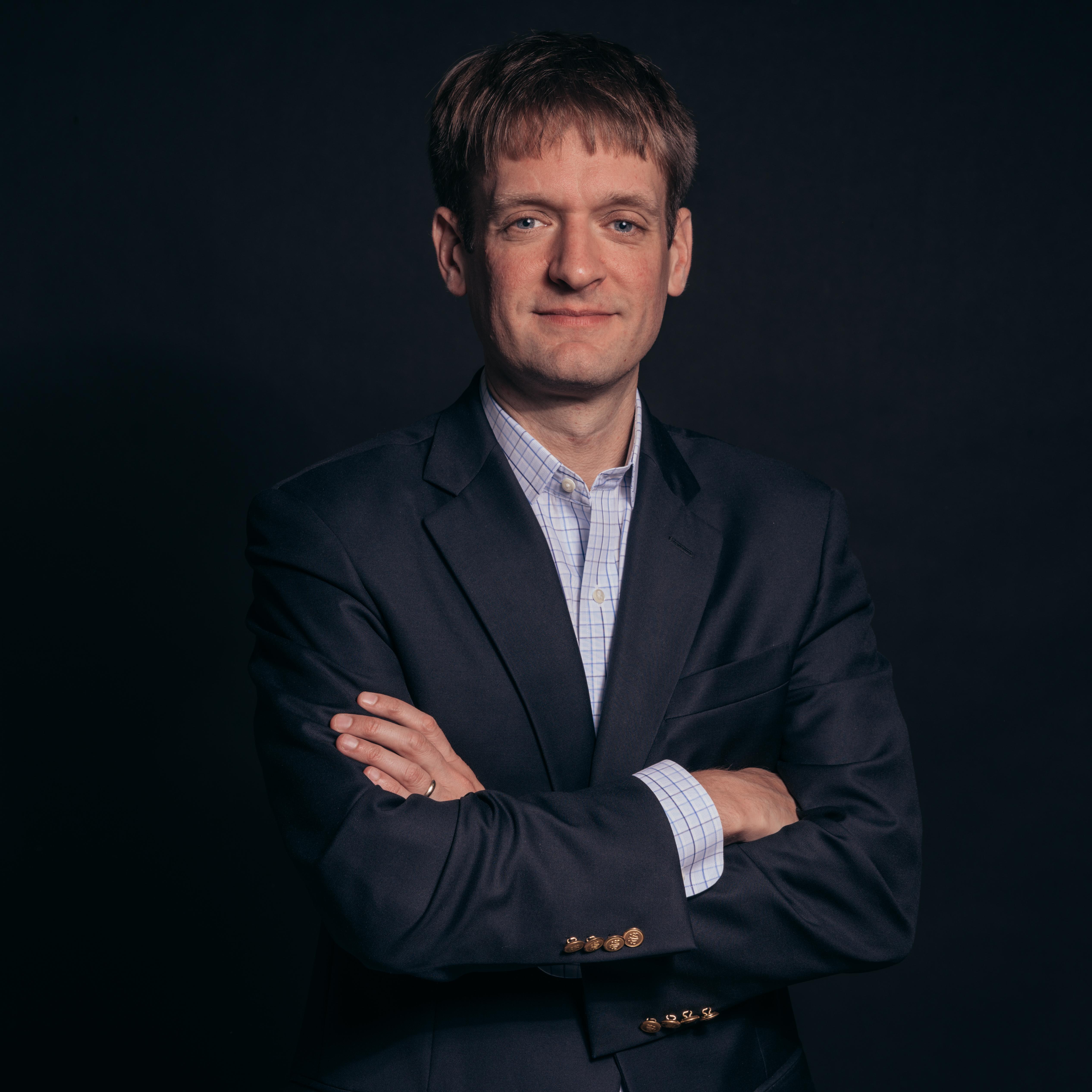 nicholas johnston headshot